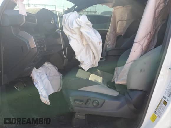2024 Toyota Tacoma SR5 with VIN 3TMLB5JN1RM062810, listed as a Copart auction lot 80575815 with 11,680 mi miles and Salvage title. Bid and sale history available at DreamBid. Image 7.