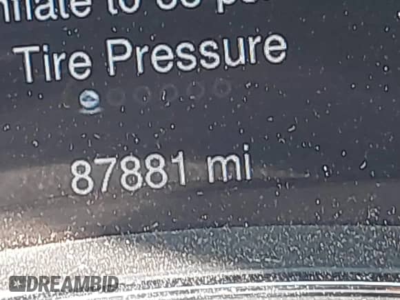 2014 Jeep Grand Cherokee SRT-8 z VIN 1C4RJFDJXEC390248, wystawiony jako IAAI lot #41794995 z przebiegiem 87 881 mil mil oraz . Historia ofert i sprzedaży dostępna na DreamBid. Obrazek 16.