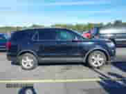 2018 Ford Explorer XLT z VIN 1FM5K7DH1JGA17581, wystawiony jako IAAI lot #43506653 z przebiegiem 159 525 mil mil oraz . Historia ofert i sprzedaży dostępna na DreamBid. Obrazek 13.