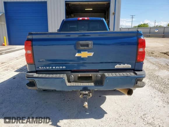 2015 Chevrolet Silverado 3500HD High Country с VIN 1GC4K1E82FF583421, выставлен на аукционе Copart как лот 64168065 с пробегом 189 799 миль миль и Чистый • Clean title. История ставок и продаж доступна на DreamBid. Изображение 6.