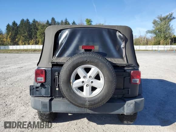 2008 Jeep Wrangler Unlimited X with VIN 1J4GA39118L507843, listed as a Copart auction lot 86428205 with 148,097 mi miles and Clean title. Bid and sale history available at DreamBid. Image 6.