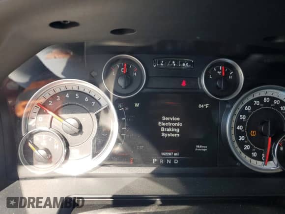 2014 Ram 1500 Laramie z VIN 1C6RR7NT6ES176319, wystawiony jako Copart lot #81791815 z przebiegiem 162 287 mil mil oraz Czysty tytuł • Clean title. Historia ofert i sprzedaży dostępna na DreamBid. Obrazek 9.