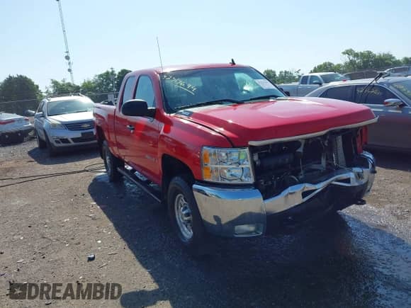 2008 Chevrolet Silverado 2500HD LTZ with VIN 1GCHK29638E185899, listed as a IAAI auction lot 42517694 with 341,802 mi miles and . Bid and sale history available at DreamBid. Image 1.