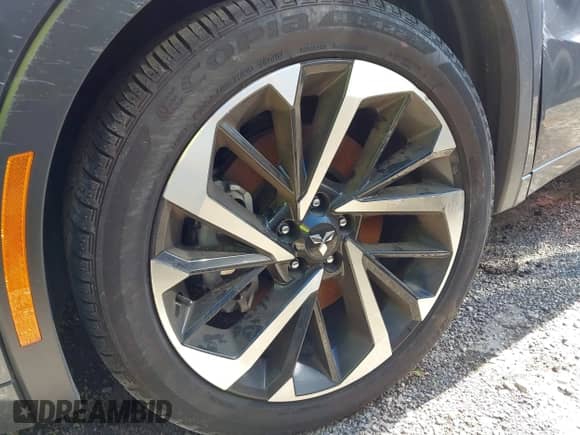 2024 Mitsubishi Outlander SEL with VIN JA4J3WA86RZ069717, listed as a IAAI auction lot 42486629 with 11,651 mi miles and . Bid and sale history available at DreamBid. Image 16.