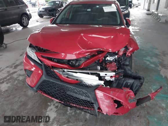 2020 Toyota Camry SE z VIN 4T1G11AK0LU380855, wystawiony jako IAAI lot #43170051 z przebiegiem 63 234 mil mil oraz . Historia ofert i sprzedaży dostępna na DreamBid. Obrazek 6.