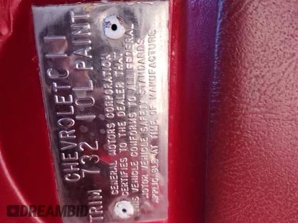 1975 Chevrolet Corvette с VIN 1Z37J5S422667, выставлен на аукционе Copart как лот 81098674 с пробегом 7 988 миль миль и Списание • Salvage title. История ставок и продаж доступна на DreamBid. Изображение 12.