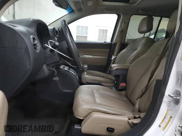2016 Jeep Compass High Altitude с VIN 1C4NJDEB9GD599102, выставлен на аукционе Copart как лот 70452885 с пробегом 161 483 миль миль и Чистый • Clean title. История ставок и продаж доступна на DreamBid. Изображение 7.