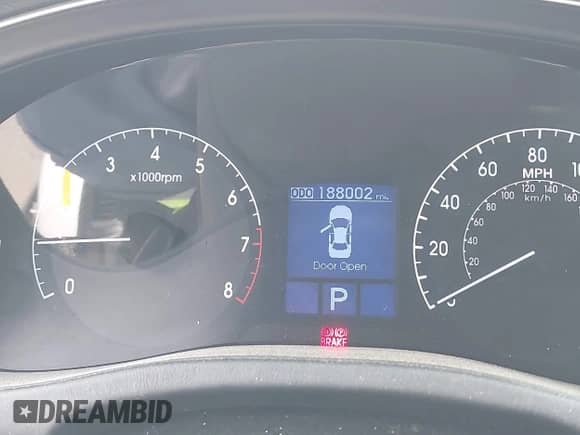 2014 Hyundai Genesis 3.8L с VIN KMHGC4DD0EU265832, выставлен на аукционе IAAI как лот 42506678 с пробегом 188 002 миль миль и . История ставок и продаж доступна на DreamBid. Изображение 15.