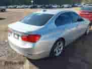 2015 BMW 3 Series 328i z VIN WBA3A5G58FNS82647, wystawiony jako IAAI lot #43310566 z przebiegiem Nie podano mil oraz . Historia ofert i sprzedaży dostępna na DreamBid. Obrazek 4.