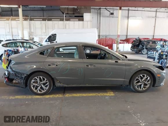 2023 Hyundai Sonata SEL with VIN KMHL64JA3PA286260, listed as a IAAI auction lot 42919718 with 61,137 mi miles and . Bid and sale history available at DreamBid. Image 14.