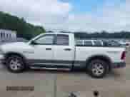2010 Dodge 1500 SLT z VIN 1D7RB1GT9AS122116, wystawiony jako IAAI lot #42629100 z przebiegiem 124 683 mil mil oraz . Historia ofert i sprzedaży dostępna na DreamBid. Obrazek 15.