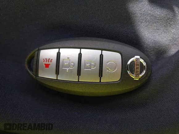 2017 Nissan Murano S with VIN 5N1AZ2MH1HN145063, listed as a IAAI auction lot 42196791 with 178,824 mi miles and . Bid and sale history available at DreamBid. Image 11.