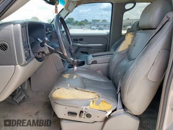2005 Chevrolet Tahoe LS с VIN 1GNEC13T65J196009, выставлен на аукционе Copart как лот 66824185 с пробегом 329 689 миль миль и Списание • Salvage title. История ставок и продаж доступна на DreamBid. Изображение 7.
