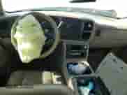 2005 GMC Sierra 1500 SLT z VIN 2GTEC13T751389983, wystawiony jako Copart lot #68369934 z przebiegiem Nie podano mil oraz Szkoda całkowita • Salvage title. Historia ofert i sprzedaży dostępna na DreamBid. Obrazek 8.