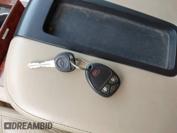 2008 Chevrolet Avalanche 2LT с VIN 3GNFK12338G263115, выставлен на аукционе IAAI как лот 42611695 с пробегом 152 912 миль миль и . История ставок и продаж доступна на DreamBid. Изображение 11.