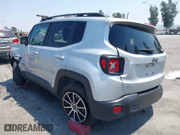 2017 Jeep Renegade Latitude с VIN ZACCJBBB0HPE61614, выставлен на аукционе IAAI как лот 42987505 с пробегом 112 334 миль миль и . История ставок и продаж доступна на DreamBid. Изображение 3.