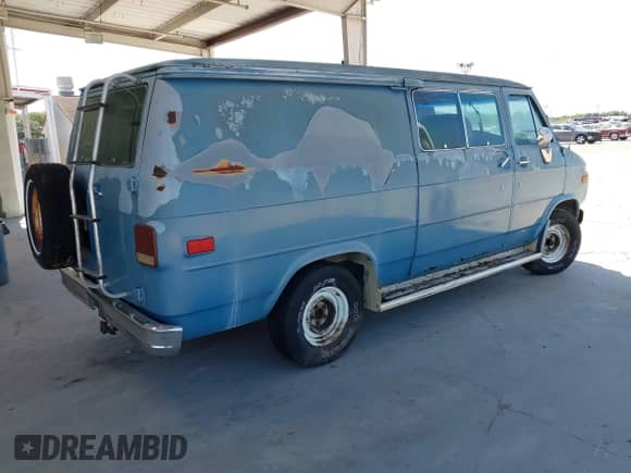 1989 Chevrolet Chevy Van with VIN 1GCEG25K3K7104404, listed as a IAAI auction lot 42266335 with 96,272 mi miles and . Bid and sale history available at DreamBid. Image 4.