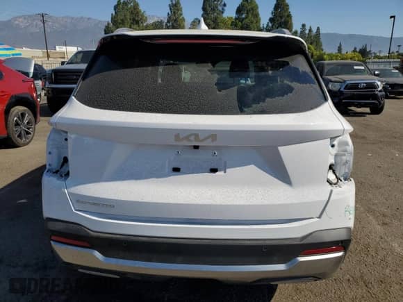 2025 Kia Sorento EX с VIN 5XYRH4JF7SG375911, выставлен на аукционе Copart как лот 67927735 с пробегом 4 470 миль миль и Списание • Salvage title. История ставок и продаж доступна на DreamBid. Изображение 6.