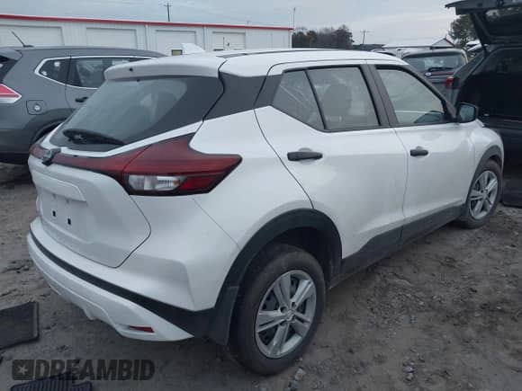2024 Nissan Kicks S with VIN 3N1CP5BV6RL568707, listed as a IAAI auction lot 41611662 with 7,737 mi miles and . Bid and sale history available at DreamBid. Image 4.