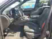 2021 Jeep Grand Cherokee Trackhawk z VIN 1C4RJFN99MC822394, wystawiony jako Copart lot #63350645 z przebiegiem Nie podano mil oraz Szkoda całkowita • Salvage title. Historia ofert i sprzedaży dostępna na DreamBid. Obrazek 7.