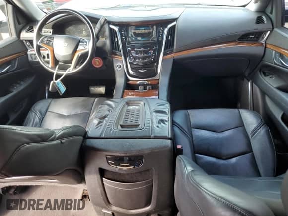 2015 Cadillac Escalade ESV Luxury с VIN 1GYS3SKJ7FR596028, выставлен на аукционе Copart как лот 63660905 с пробегом 178 343 миль миль и Списание • Salvage title. История ставок и продаж доступна на DreamBid. Изображение 8.