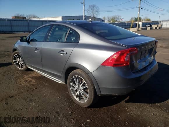 2016 Volvo S60 T5 Platinum с VIN YV4612UM3G2000408, выставлен на аукционе Copart как лот 51569394 с пробегом 66 094 миль миль и . История ставок и продаж доступна на DreamBid. Изображение 2.