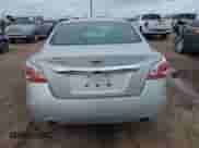 2015 Nissan Altima S z VIN 1N4AL3AP7FN890796, wystawiony jako IAAI lot #43305233 z przebiegiem 131 217 mil mil oraz . Historia ofert i sprzedaży dostępna na DreamBid. Obrazek 16.