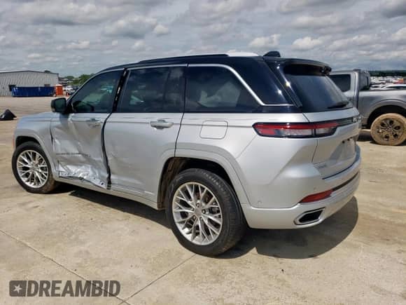 2023 Jeep Grand Cherokee Summit with VIN 1C4RJHEG2P8701370, listed as a Copart auction lot 60679055 with 20,154 mi miles and Salvage title. Bid and sale history available at DreamBid. Image 2.