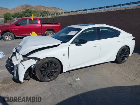 2025 Lexus IS 350 F Sport z VIN JTHGZ1B28S5085294, wystawiony jako IAAI lot #42384710 z przebiegiem 4 150 mil mil oraz . Historia ofert i sprzedaży dostępna na DreamBid. Obrazek 14.