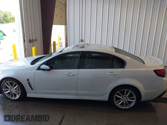 2014 Chevrolet SS с VIN 6G3F15RW6EL964428, выставлен на аукционе IAAI как лот 42488136 с пробегом 117 120 миль миль и . История ставок и продаж доступна на DreamBid. Изображение 13.