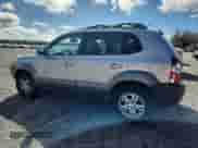 2008 Hyundai Tucson SE с VIN KM8JN12D98U914307, выставлен на аукционе Copart как лот 82142475 с пробегом 189 280 миль миль и Списание • Salvage title. История ставок и продаж доступна на DreamBid. Изображение 2.