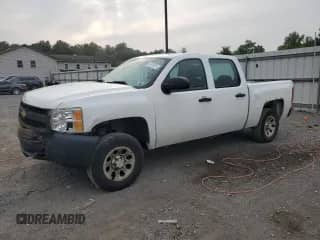 2012 Chevrolet Silverado 1500 Work Truck z VIN 3GCPKPEA3CG144547, wystawiony jako Copart lot #67579315 z przebiegiem 240 391 mil mil oraz Szkoda całkowita • Salvage title. Historia ofert i sprzedaży dostępna na DreamBid. Obrazek 1.