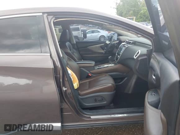 2018 Nissan Murano SV z VIN 5N1AZ2MG3JN116290, wystawiony jako IAAI lot #42501553 z przebiegiem 127 034 mil mil oraz . Historia ofert i sprzedaży dostępna na DreamBid. Obrazek 5.