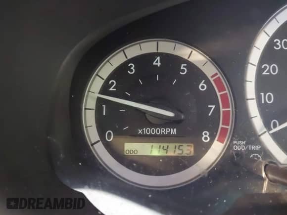 2004 Toyota Sienna XLE z VIN 5TDBA22C14S015263, wystawiony jako IAAI lot #43559835 z przebiegiem 114 153 mil mil oraz . Historia ofert i sprzedaży dostępna na DreamBid. Obrazek 7.