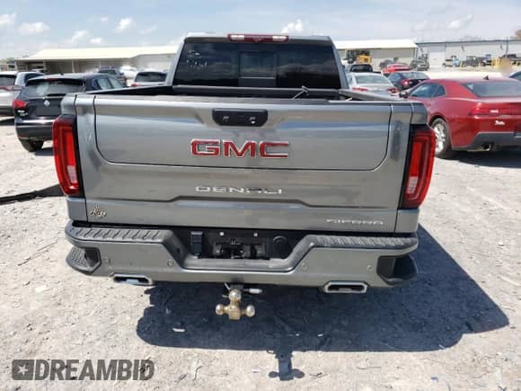 2023 GMC Sierra 1500 Denali z VIN 1GTUUGE85PZ155131, wystawiony jako Copart lot #51822715 z przebiegiem 38 834 mil mil oraz Szkoda całkowita • Salvage title. Historia ofert i sprzedaży dostępna na DreamBid. Obrazek 6.