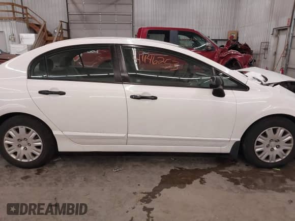 2009 Honda Civic с VIN 1HGFA153X9L014677, выставлен на аукционе IAAI как лот 41146253 с пробегом 158 867 миль миль и . История ставок и продаж доступна на DreamBid. Изображение 14.
