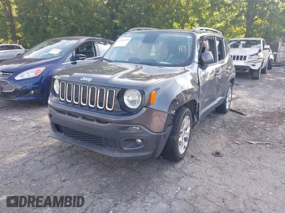 2018 Jeep Renegade Latitude with VIN ZACCJABB7JPJ62571, listed as a IAAI auction lot 42646379 with 152,846 mi miles and . Bid and sale history available at DreamBid. Image 16.