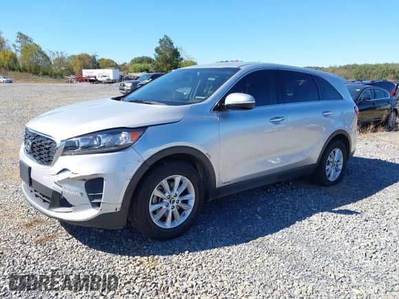 2019 Kia Sorento S with VIN 5XYPGDA58KG572314, listed as a IAAI auction lot 43425458 with 128,901 mi miles and . Bid and sale history available at DreamBid. Image 17.