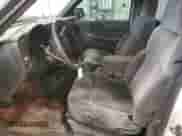 2000 Chevrolet S-10 с VIN 1GCCS1453YK259472, выставлен на аукционе Copart как лот 59375275 с пробегом 192 211 миль миль и На запчасти • Non repairable. История ставок и продаж доступна на DreamBid. Изображение 7.