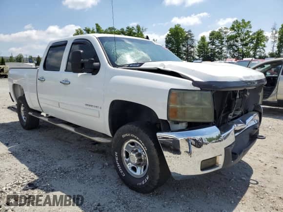 2008 Chevrolet Silverado 2500HD 1LT с VIN 1GCHC23K18F205502, выставлен на аукционе Copart как лот 56189075 с пробегом 234 513 миль миль и Списание • Salvage title. История ставок и продаж доступна на DreamBid. Изображение 4.