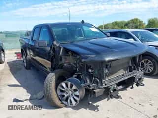 2021 Chevrolet Silverado 1500 Custom с VIN 1GCRYBEF5MZ114540, выставлен на аукционе IAAI как лот 43146348 с пробегом 89 322 миль миль и . История ставок и продаж доступна на DreamBid. Изображение 1.
