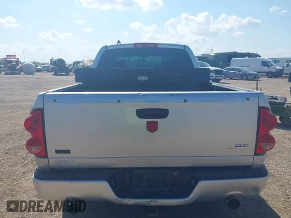 2007 Dodge 1500 SLT with VIN 1D7HA18P87J507021, listed as a IAAI auction lot 43184756 with 129,110 mi miles and . Bid and sale history available at DreamBid. Image 16.