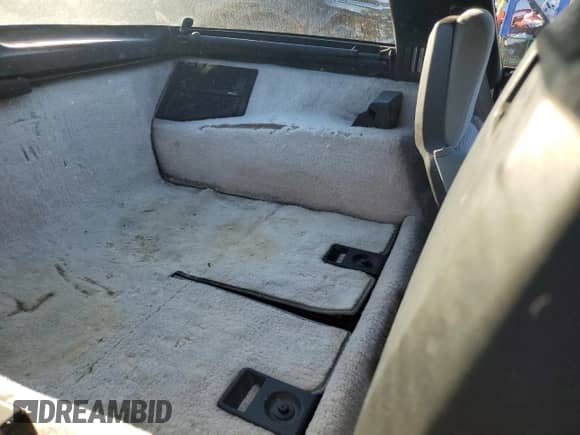 1985 Chevrolet Corvette с VIN 1G1YY0785F5128083, выставлен на аукционе Copart как лот 69921414 с пробегом 73 090 миль миль и Чистый • Clean title. История ставок и продаж доступна на DreamBid. Изображение 10.