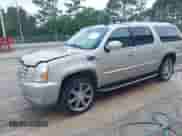 2008 Cadillac Escalade ESV с VIN 1GYFK66808R144573, выставлен на аукционе IAAI как лот 42534674 с пробегом 207 556 миль миль и . История ставок и продаж доступна на DreamBid. Изображение 2.