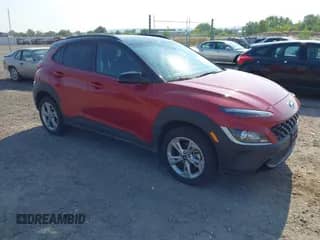 2022 Hyundai Kona SEL with VIN KM8K6CAB4NU761585, listed as a IAAI auction lot 43111041 with 17,292 mi miles and . Bid and sale history available at DreamBid. Image 1.