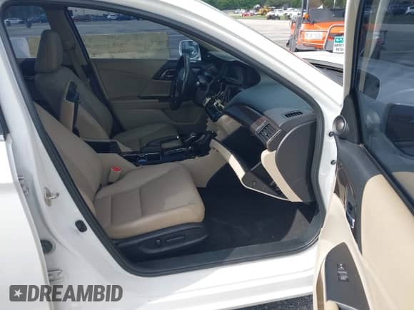 2017 Honda Accord EX-L with VIN 1HGCR2F91HA186000, listed as a IAAI auction lot 42445141 with 144,154 mi miles and . Bid and sale history available at DreamBid. Image 5.