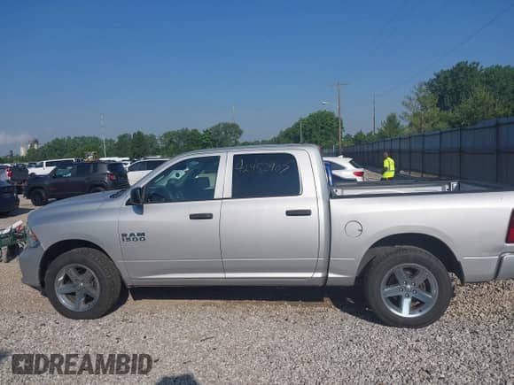 2015 Ram 1500 Express with VIN 1C6RR7KG4FS672275, listed as a IAAI auction lot 42452907 with 161,265 mi miles and . Bid and sale history available at DreamBid. Image 14.