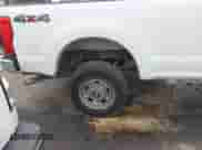 2018 Ford F-250 XL с VIN 1FT7W2B66JEC25103, выставлен на аукционе IAAI как лот 41108742 с пробегом 122 436 миль миль и . История ставок и продаж доступна на DreamBid. Изображение 17.