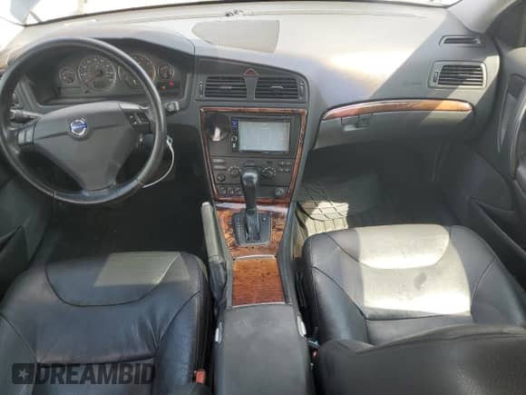 2005 Volvo S60 с VIN YV1RS592652473345, выставлен на аукционе Copart как лот 64978765 с пробегом 223 196 миль миль и Списание • Salvage title. История ставок и продаж доступна на DreamBid. Изображение 8.