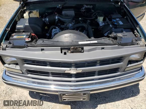 1997 Chevrolet Silverado 1500 with VIN 1GCEC14R8VZ156009, listed as a Copart auction lot 63702905 with 226,645 mi miles and Clean title. Bid and sale history available at DreamBid. Image 11.